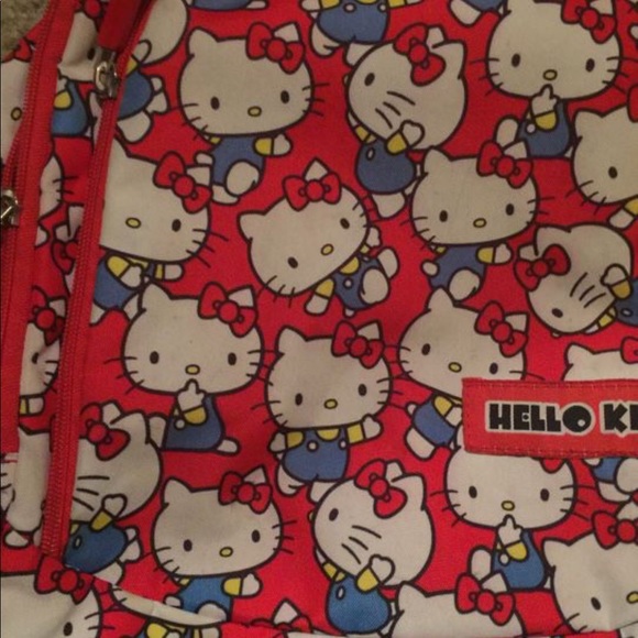 Hello kitty backpack - Picture 4 of 6